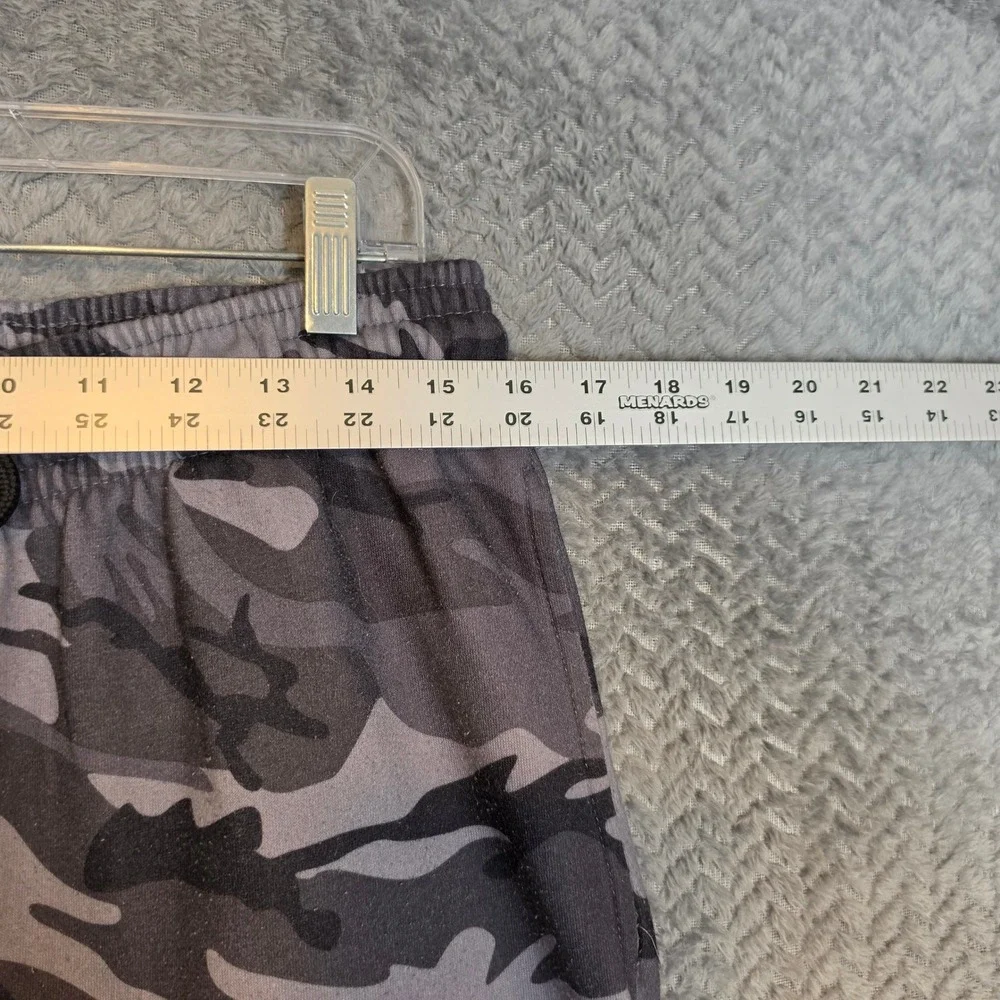 Vintage NBA Chicago Bulls Kids Gray Camo Jogger Pants Fleece Lined Large